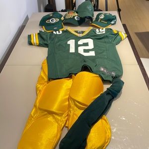 Aaron Rodgers fan?  Men’s XL authentic NFL Jersey + 4 hats, socks + pants